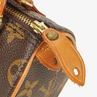 Louis Vuitton Nano Speedy Mini-Tasche aus Monogram Canvas