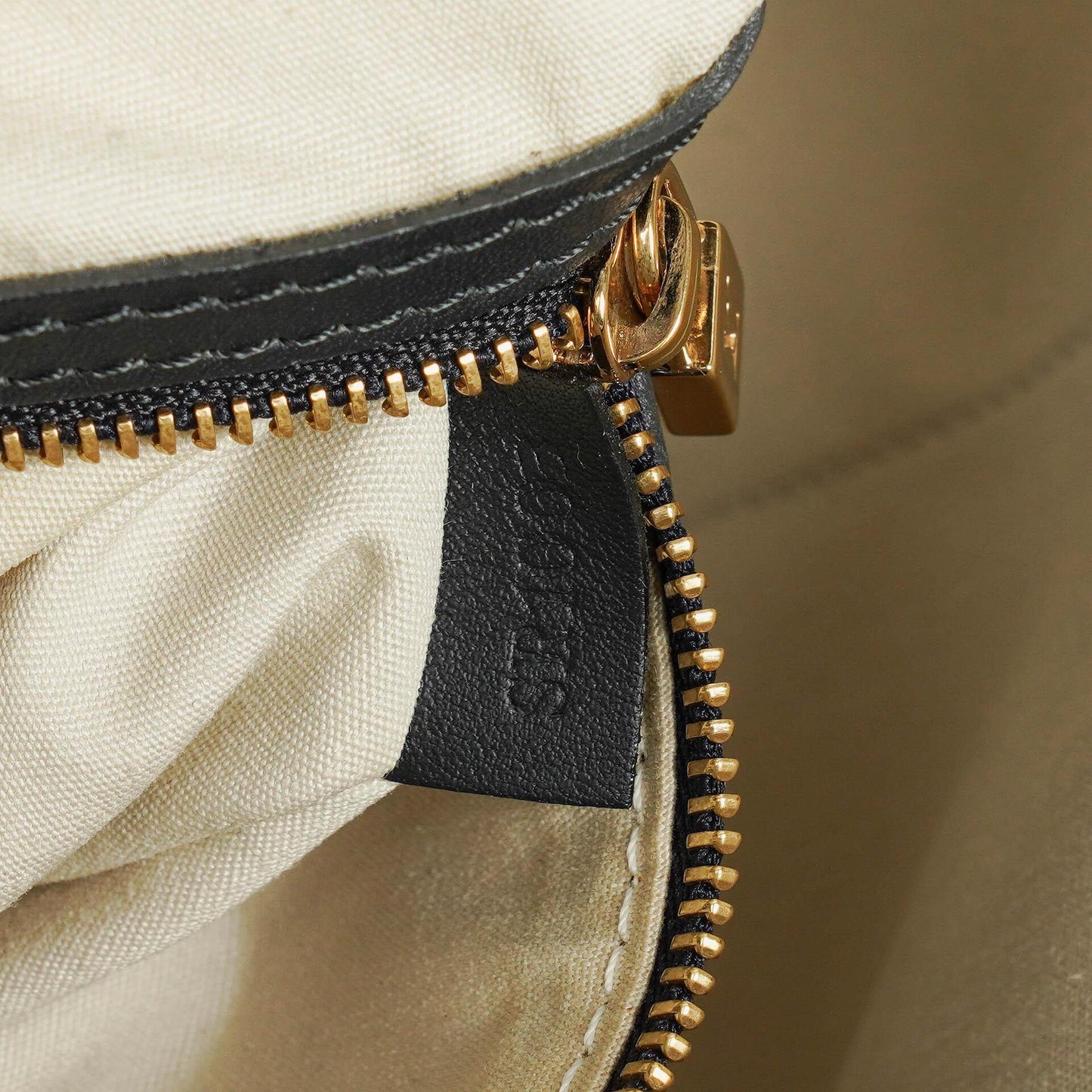 Louis Vuitton Lucille GM Schultertasche aus navy Monogramm Mini Lin