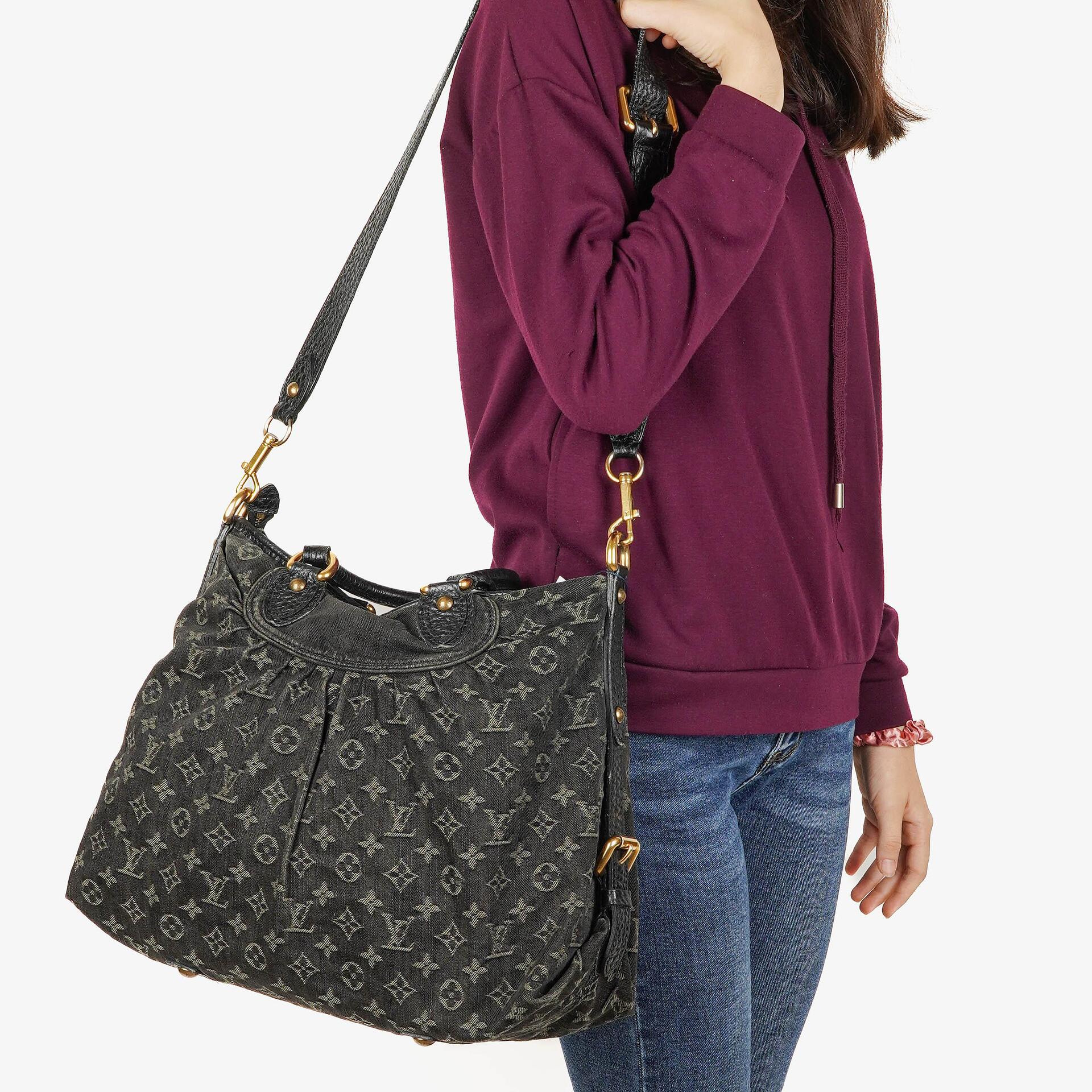 Louis Vuitton Neo Cabby GM Monogram Denim Tasche in Schwarz