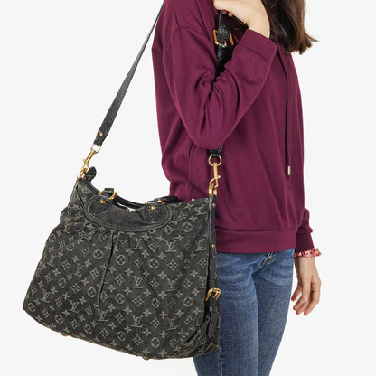 Louis Vuitton Neo Cabby GM Monogram Denim Tasche in Schwarz