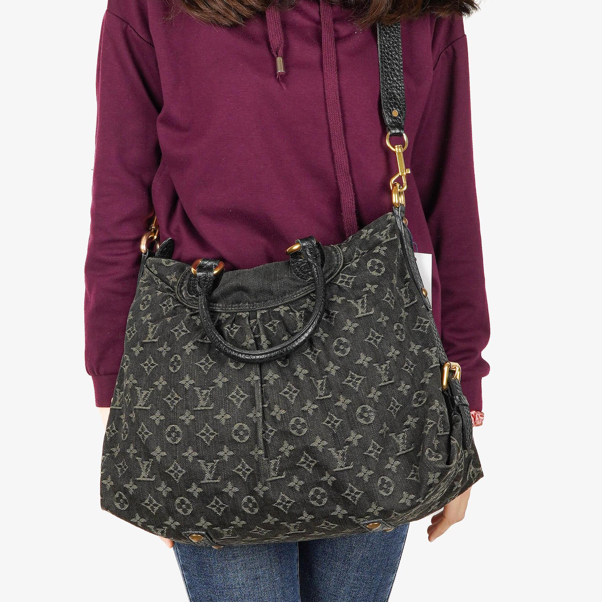 Louis Vuitton Neo Cabby GM Monogram Denim Tasche in Schwarz