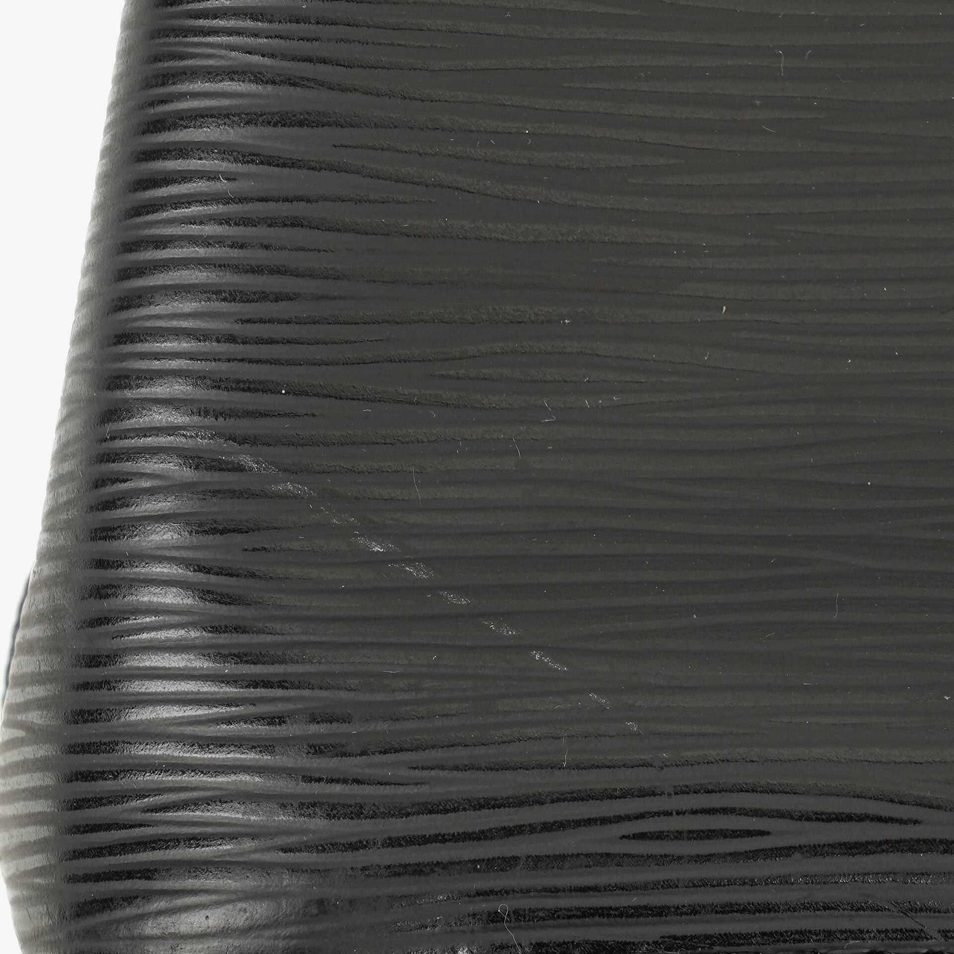 Louis Vuitton NéoNoé BB Tasche aus Epi-Leder in Noir Safran
