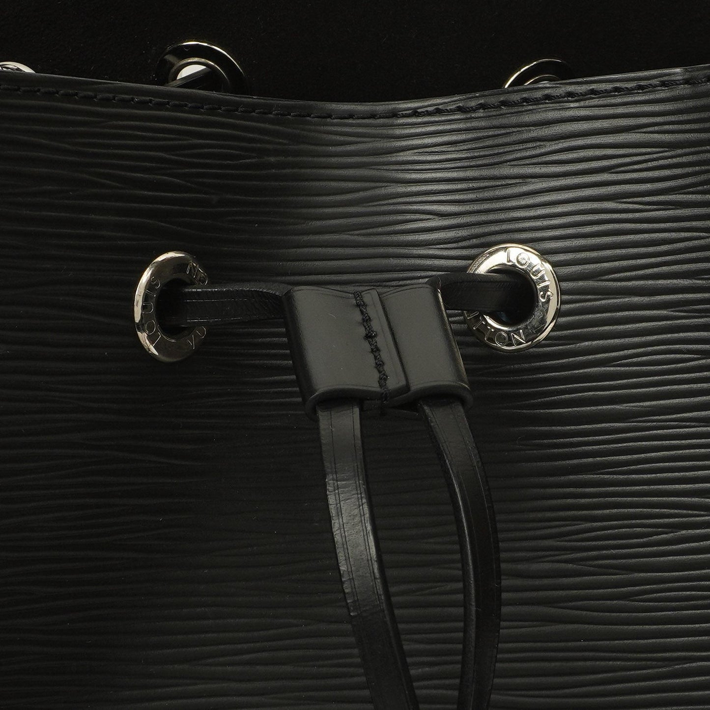 Louis Vuitton NéoNoé Bucket Tasche aus schwarzem Noir Epi Leder mit Kordelzug, 2020