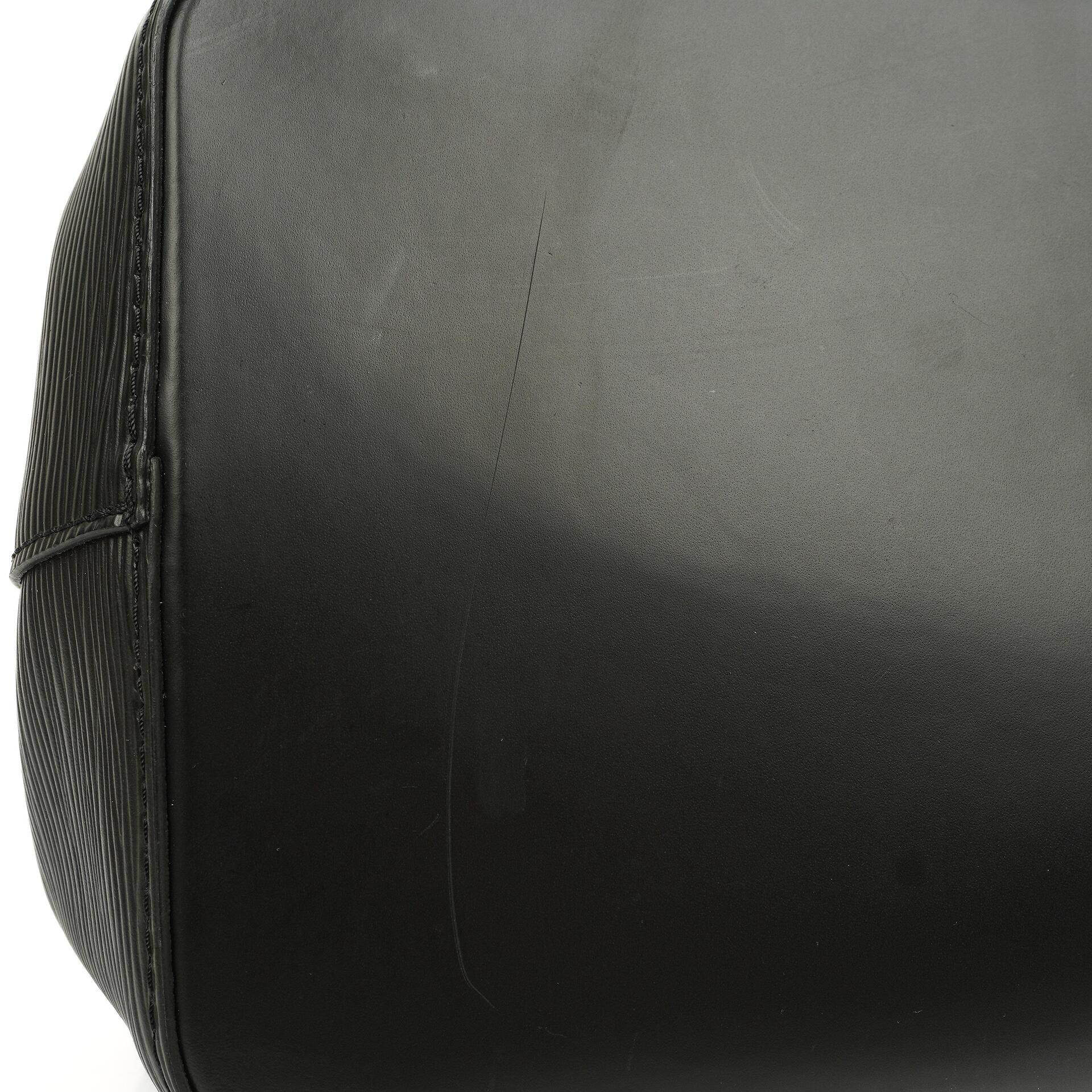 Louis Vuitton NéoNoé Bucket Tasche aus schwarzem Noir Epi Leder mit Kordelzug, 2020