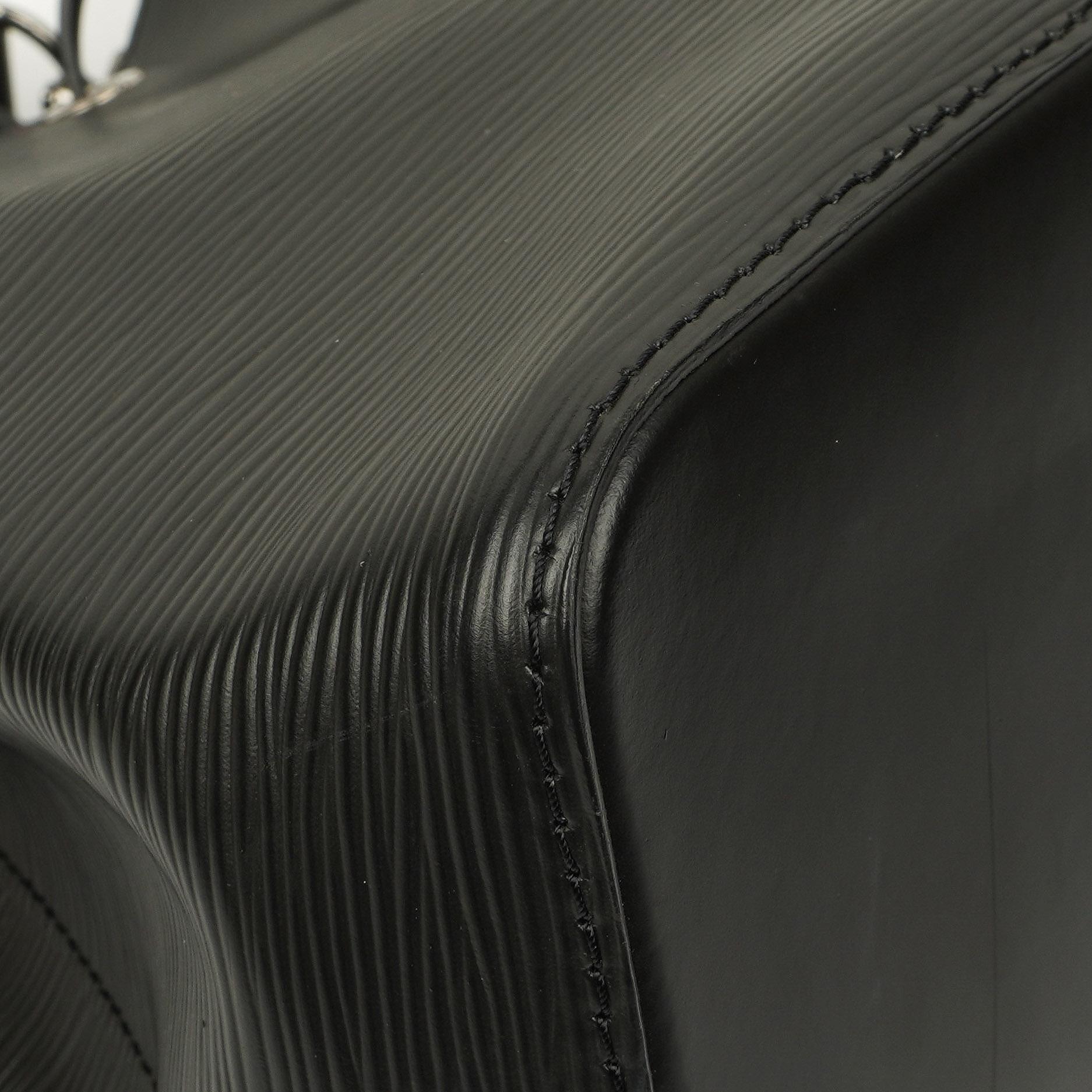 Louis Vuitton NéoNoé Bucket Tasche aus schwarzem Noir Epi Leder mit Kordelzug, 2020