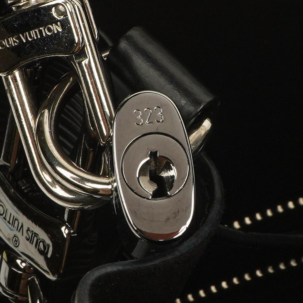 Louis Vuitton NéoNoé Bucket Tasche aus schwarzem Noir Epi Leder mit Kordelzug, 2020