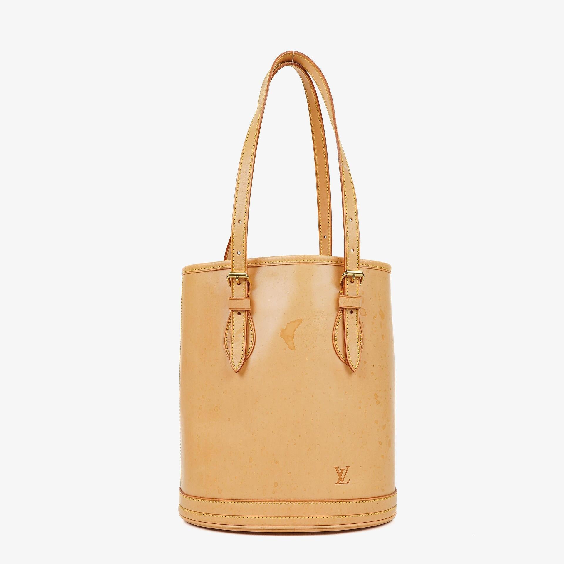 Louis Vuitton Petit Bucket in neutralem Vachetta