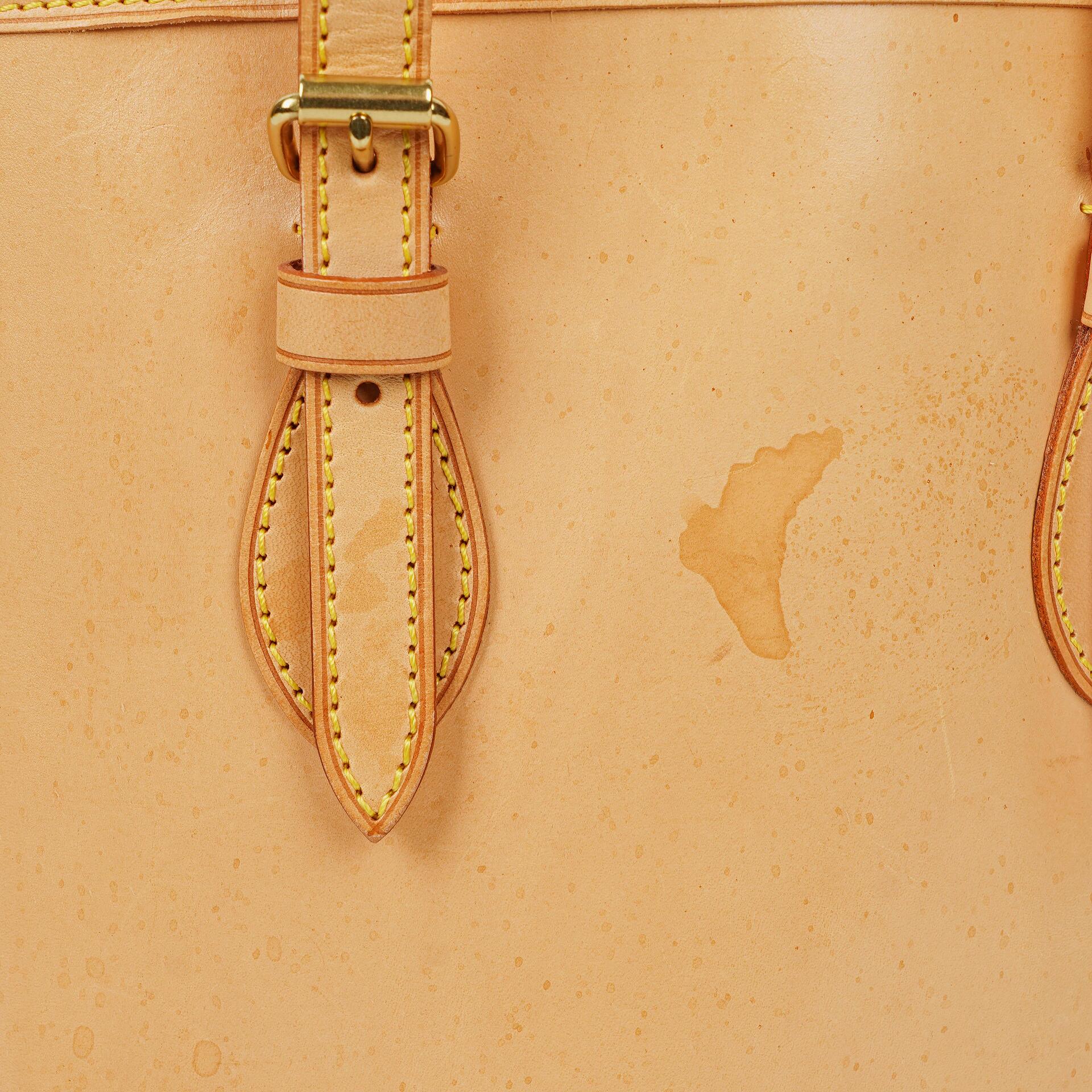 Louis Vuitton Petit Bucket in neutralem Vachetta