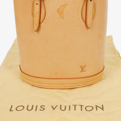 Louis Vuitton Petit Bucket in neutralem Vachetta