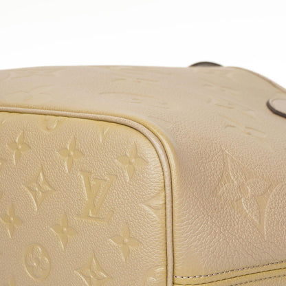 Louis Vuitton Neverfull MM Tragetasche aus beigem Empreinte Leder