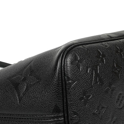 Louis Vuitton Neverfull MM Tragetasche aus schwarzem Empreinte Leder