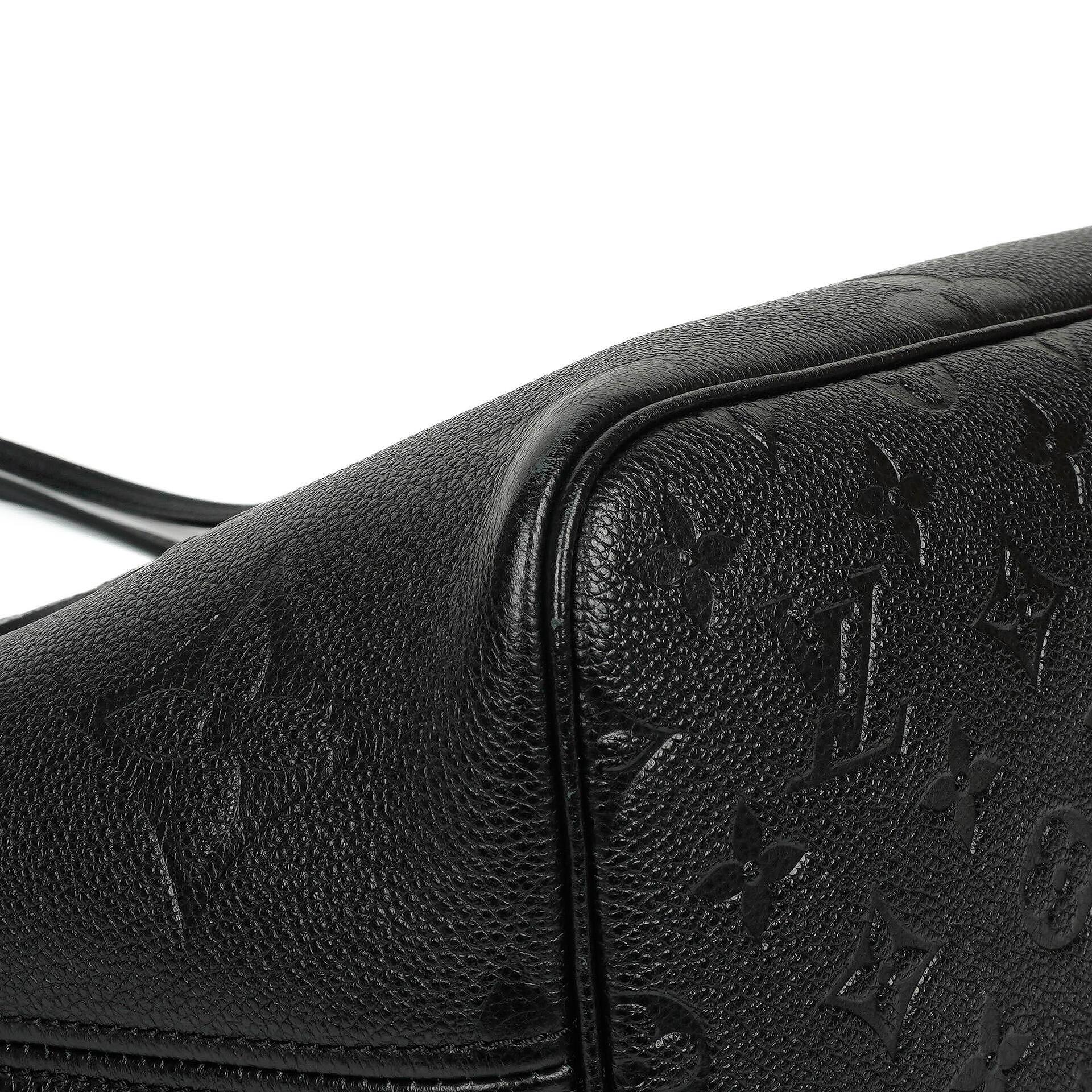 Louis Vuitton Neverfull MM Tragetasche aus schwarzem Empreinte Leder