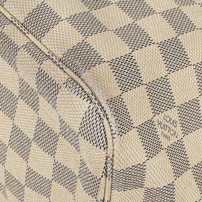 Louis Vuitton Neverfull MM Tote Bag aus beschichtetem Damier Azur Canvas