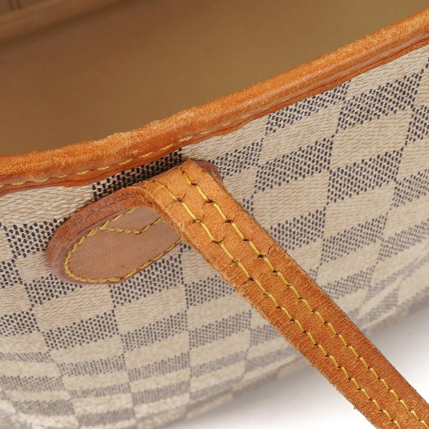 Louis Vuitton Neverfull MM Tote Bag aus beschichtetem Damier Azur Canvas