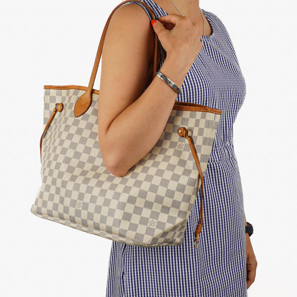 Louis Vuitton Neverfull MM Tote Bag aus beschichtetem Damier Azur Canvas