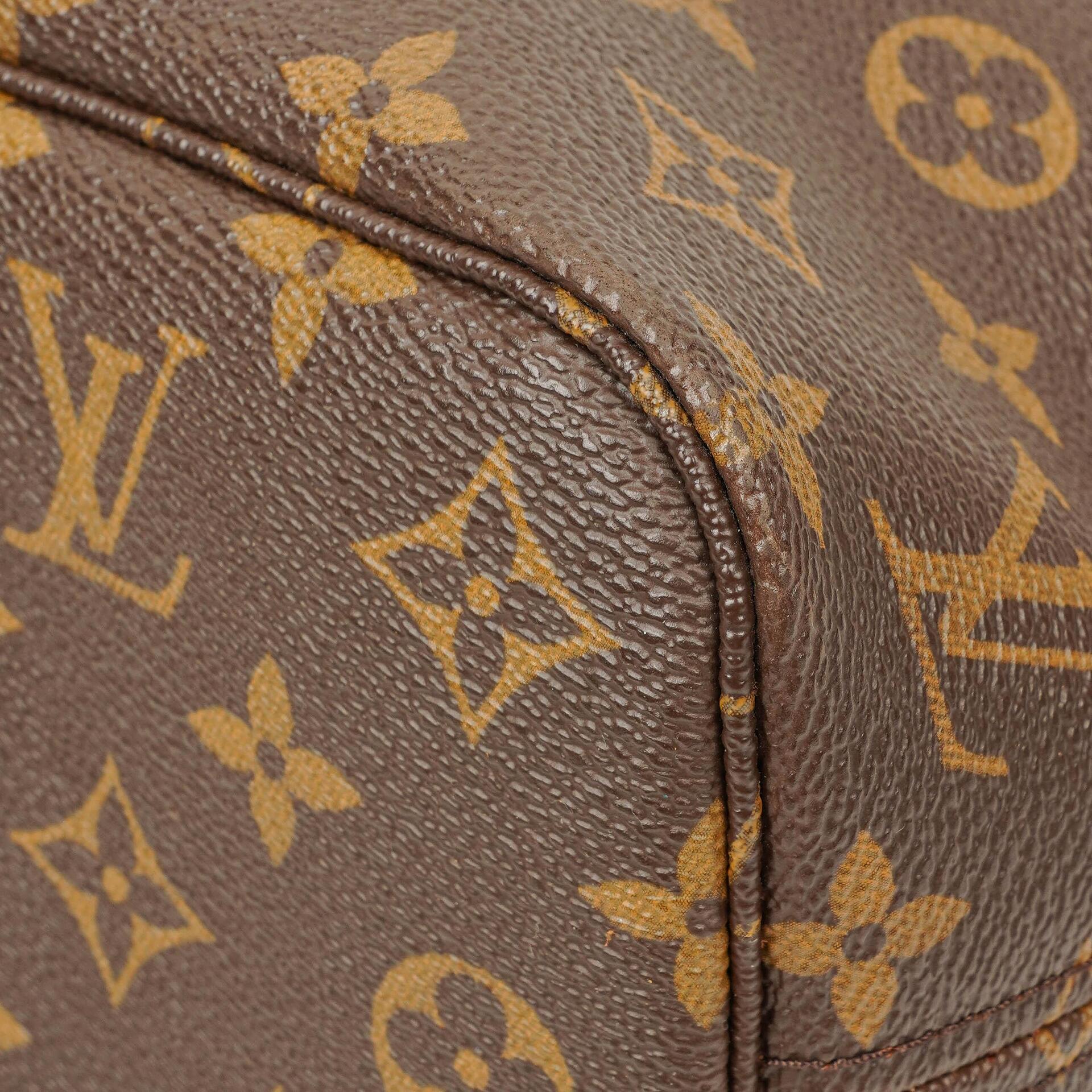 Louis Vuitton Neverfull PM Tote Bag aus Monogram Canvas