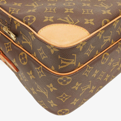Louis Vuitton Nile GM Umhängetasche aus Monogram Canvas