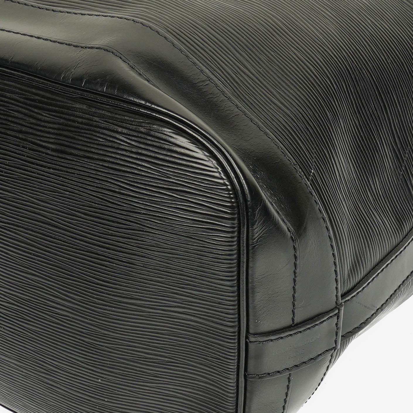 Louis Vuitton Noé GM Schultertasche aus schwarzem Epi Leder