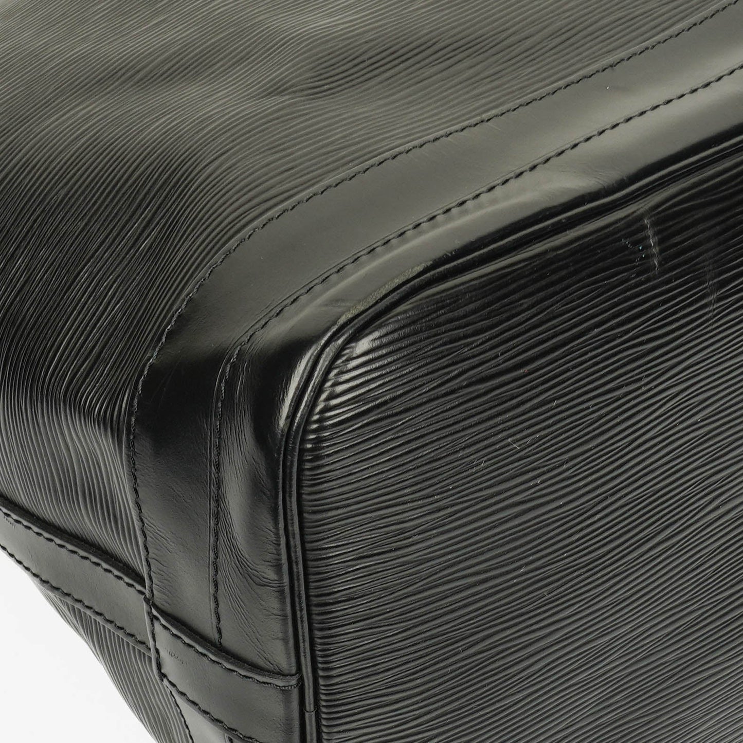 Louis Vuitton Noé GM Schultertasche aus schwarzem Epi Leder