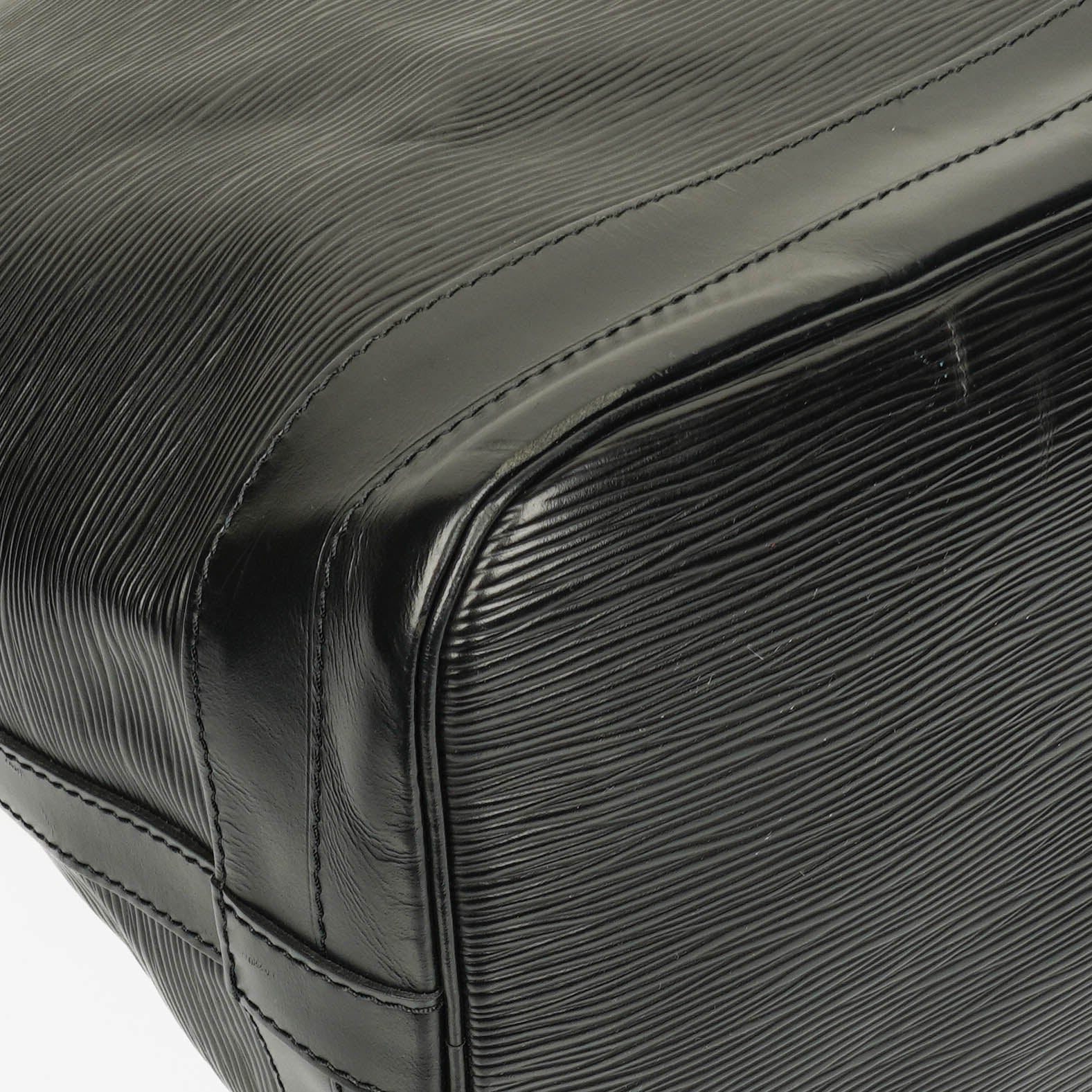 Louis Vuitton Noé GM Schultertasche aus schwarzem Epi Leder