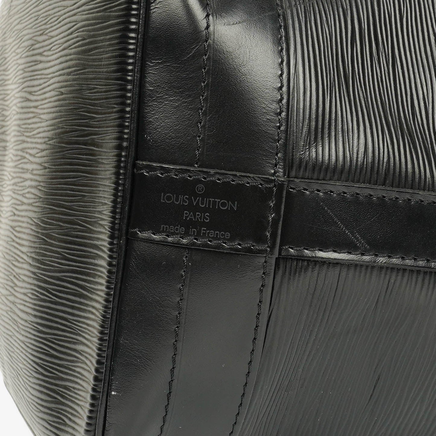 Louis Vuitton Noé GM Schultertasche aus schwarzem Epi Leder