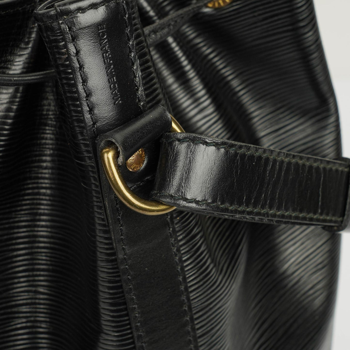 Louis Vuitton Noe GM Schwarze EPI Leder Schultertasche