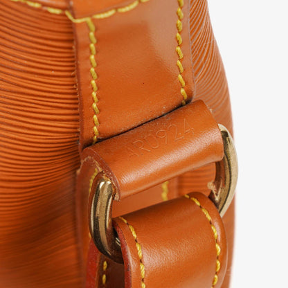 Louis Vuitton Noe Grande Schultertasche aus braunem Epi Leder