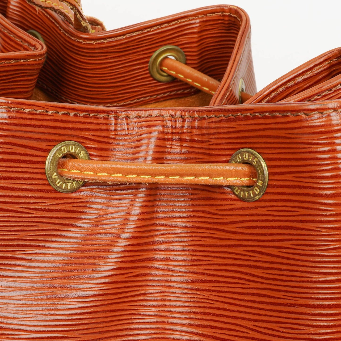 Louis Vuitton Noe Grande GM Schultertasche aus zweifarbigem Epi Leder