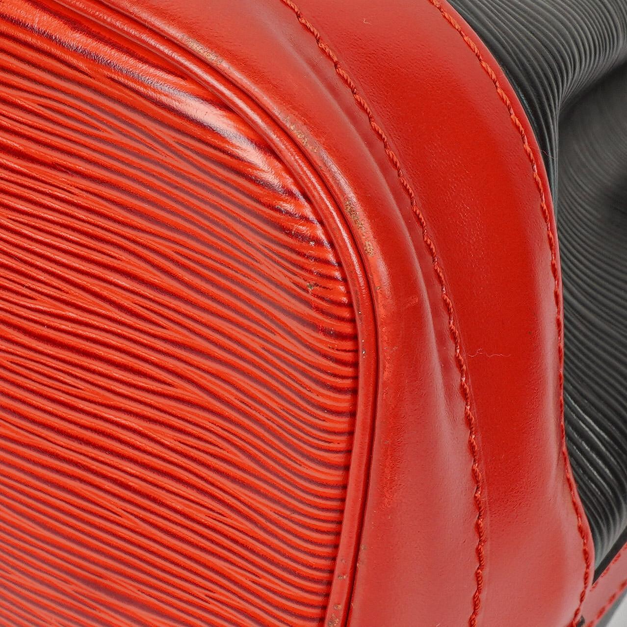 Louis Vuitton Noe Grande GM Schwarz und Rot Epi Leder Schultertasche