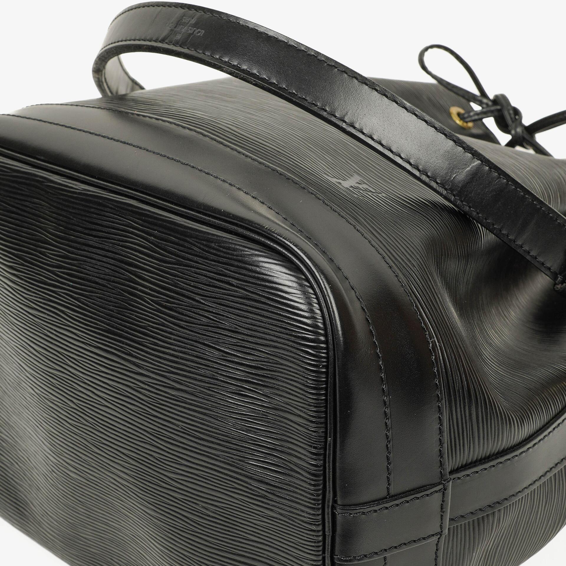 Louis Vuitton Noe Grande GM Schultertasche aus schwarzem Epi Leder