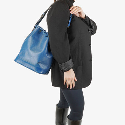 Louis Vuitton Noé Grande GM Schultertasche aus blauem Epi-Leder