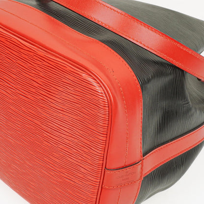 Louis Vuitton Noé Grande GM Schultertasche aus Epi-Leder in Schwarz und Rot