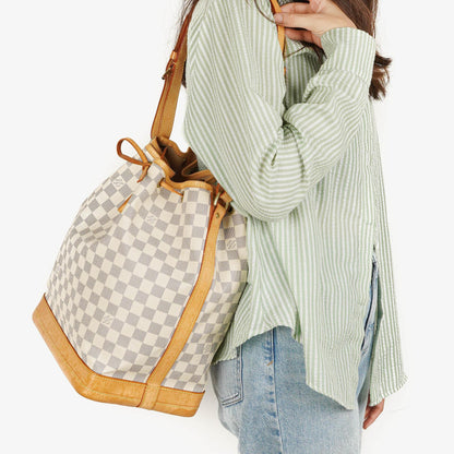 Louis Vuitton Noé Grande GM Schultertasche aus Damier Azur Canvas