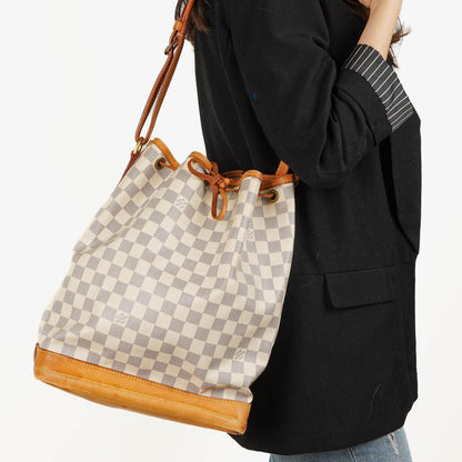 Louis Vuitton Noé Grande GM Schultertasche aus Damier Azur Canvas