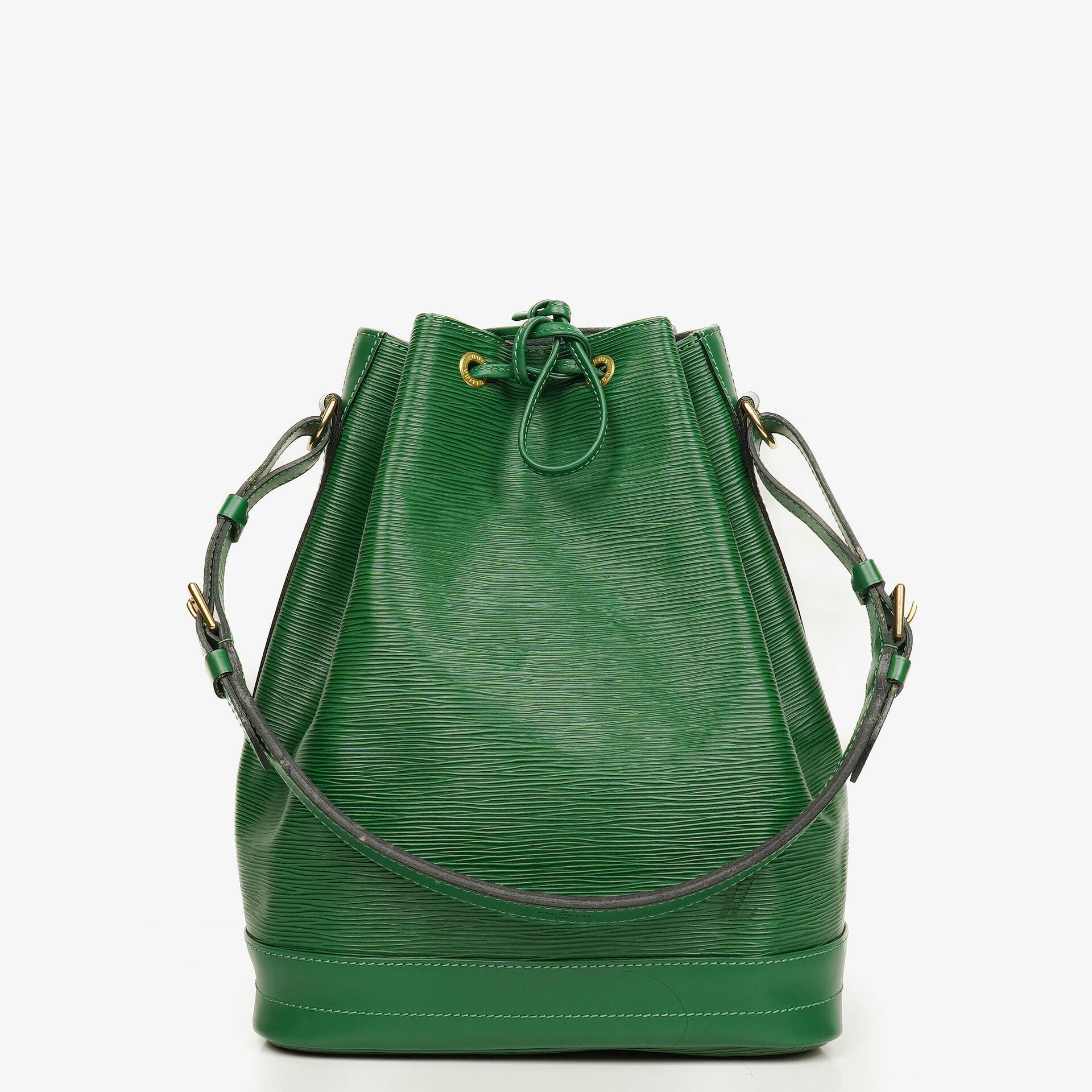 Louis Vuitton Noé Grande GM Schultertasche aus grünem Epi-Leder