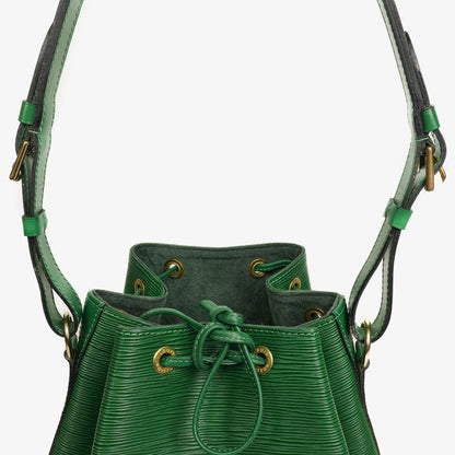 Louis Vuitton Noé Grande GM Schultertasche aus grünem Epi-Leder