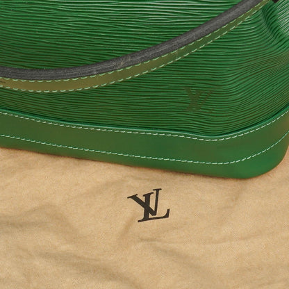 Louis Vuitton Noé Grande GM Schultertasche aus grünem Epi-Leder