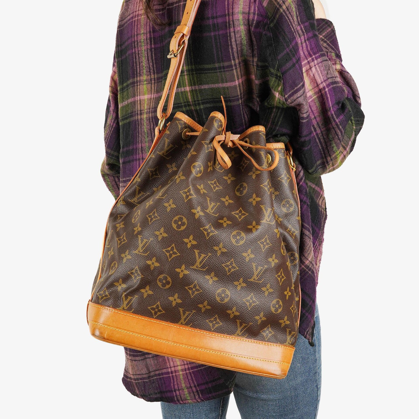 Louis Vuitton Noe Grande GM Monogram Canvas Schultertasche