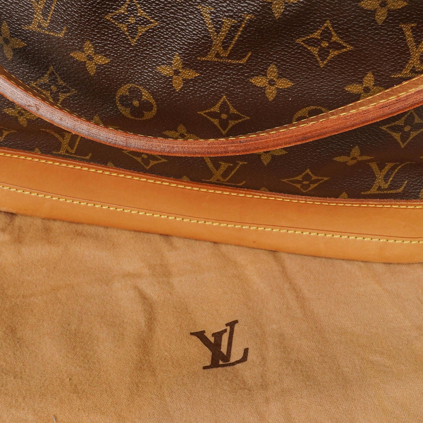 Louis Vuitton Noe Grande GM Monogram Canvas Schultertasche