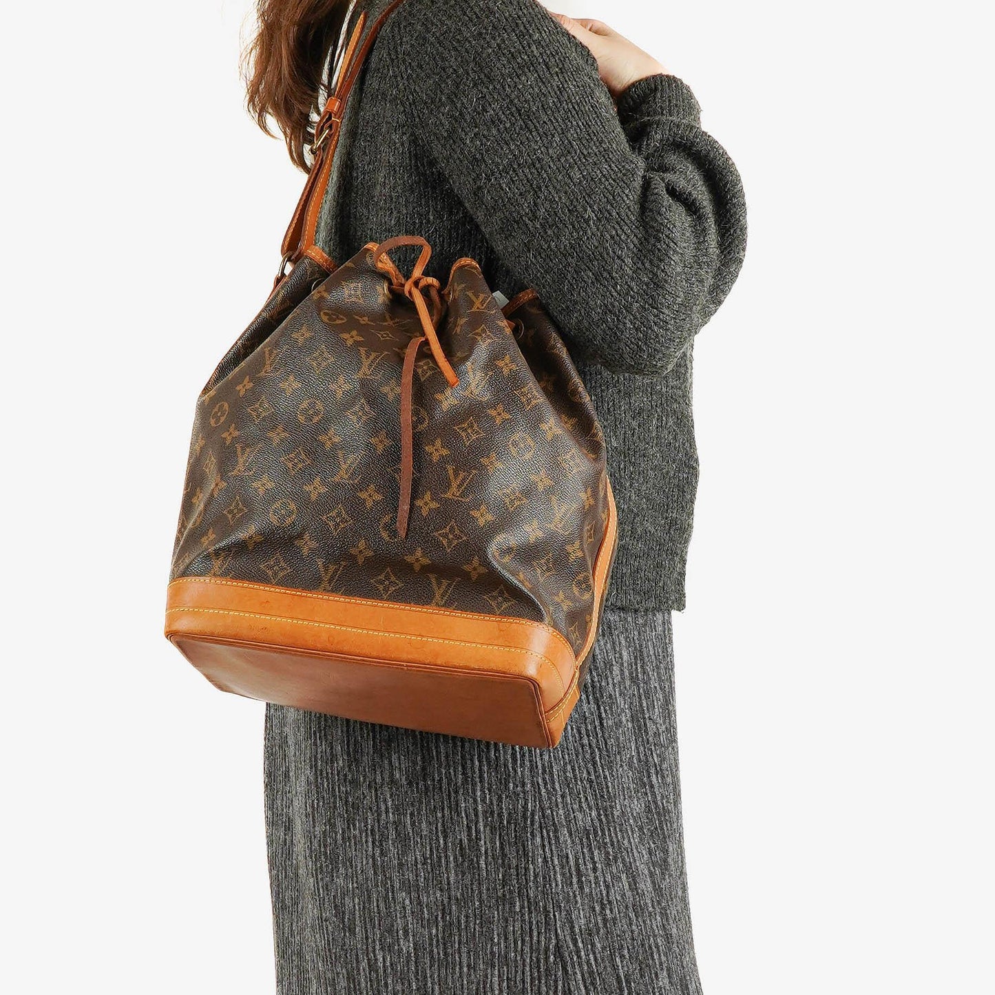 Louis Vuitton Noe Grande GM Monogram Canvas Schultertasche