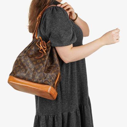 Louis Vuitton Noé Grande GM Schultertasche aus Monogram Canvas