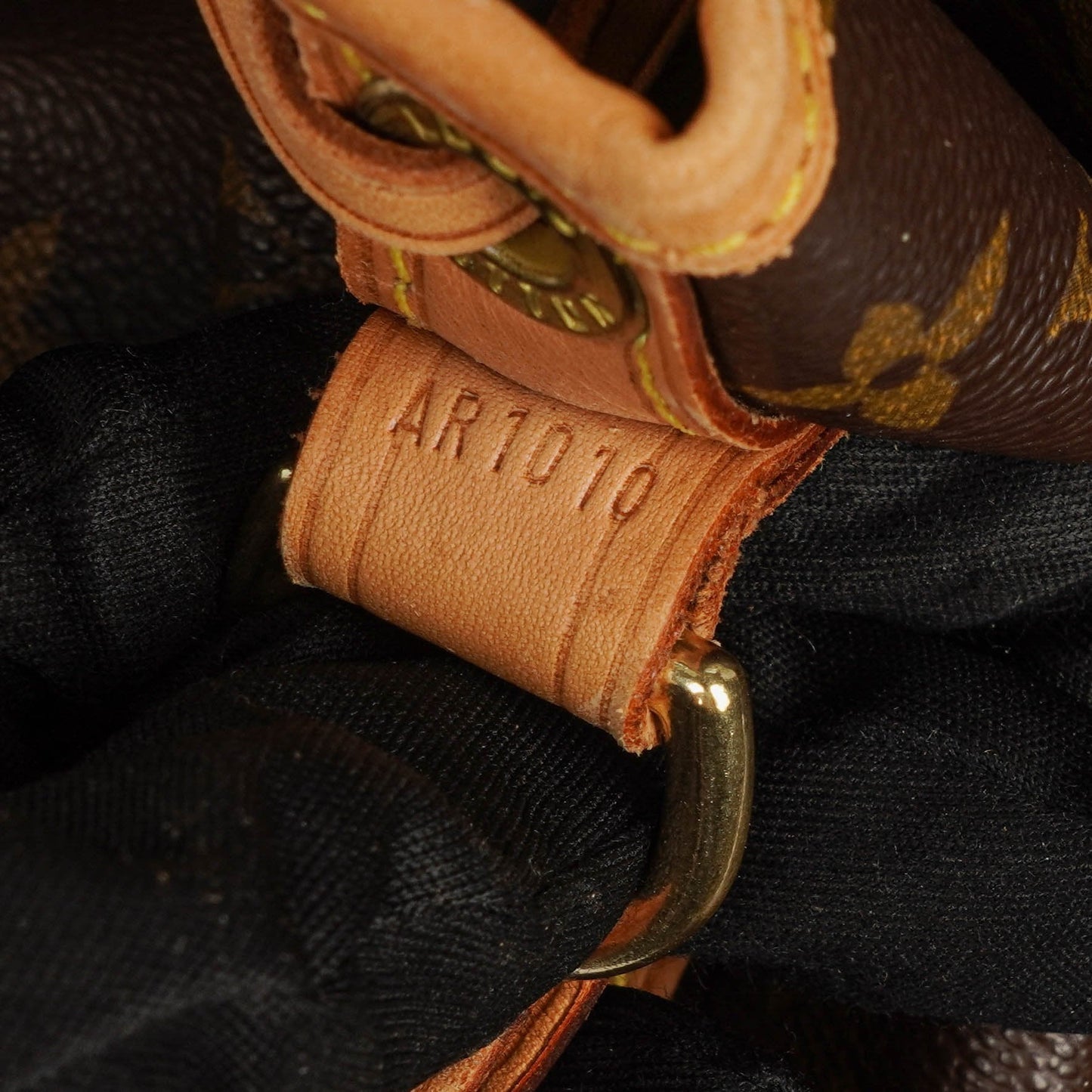 Louis Vuitton Noe Grande GM Schultertasche aus Monogram Canvas