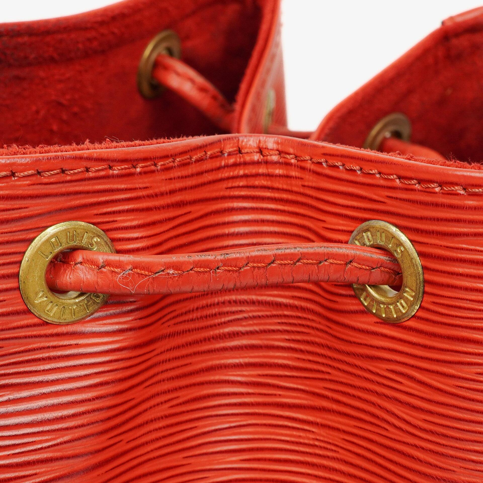 Louis Vuitton Noe Grande GM Schultertasche aus rotem Epi Leder