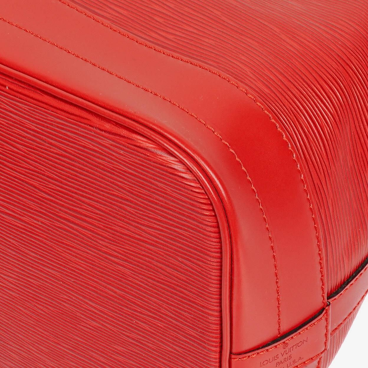 Louis Vuitton Noe Grande GM Schultertasche aus rotem Epi Leder