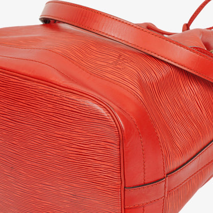 Louis Vuitton Noé Grande GM Schultertasche aus rotem Epi-Leder