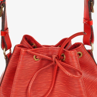 Louis Vuitton Noé Grande GM Schultertasche aus rotem Epi-Leder