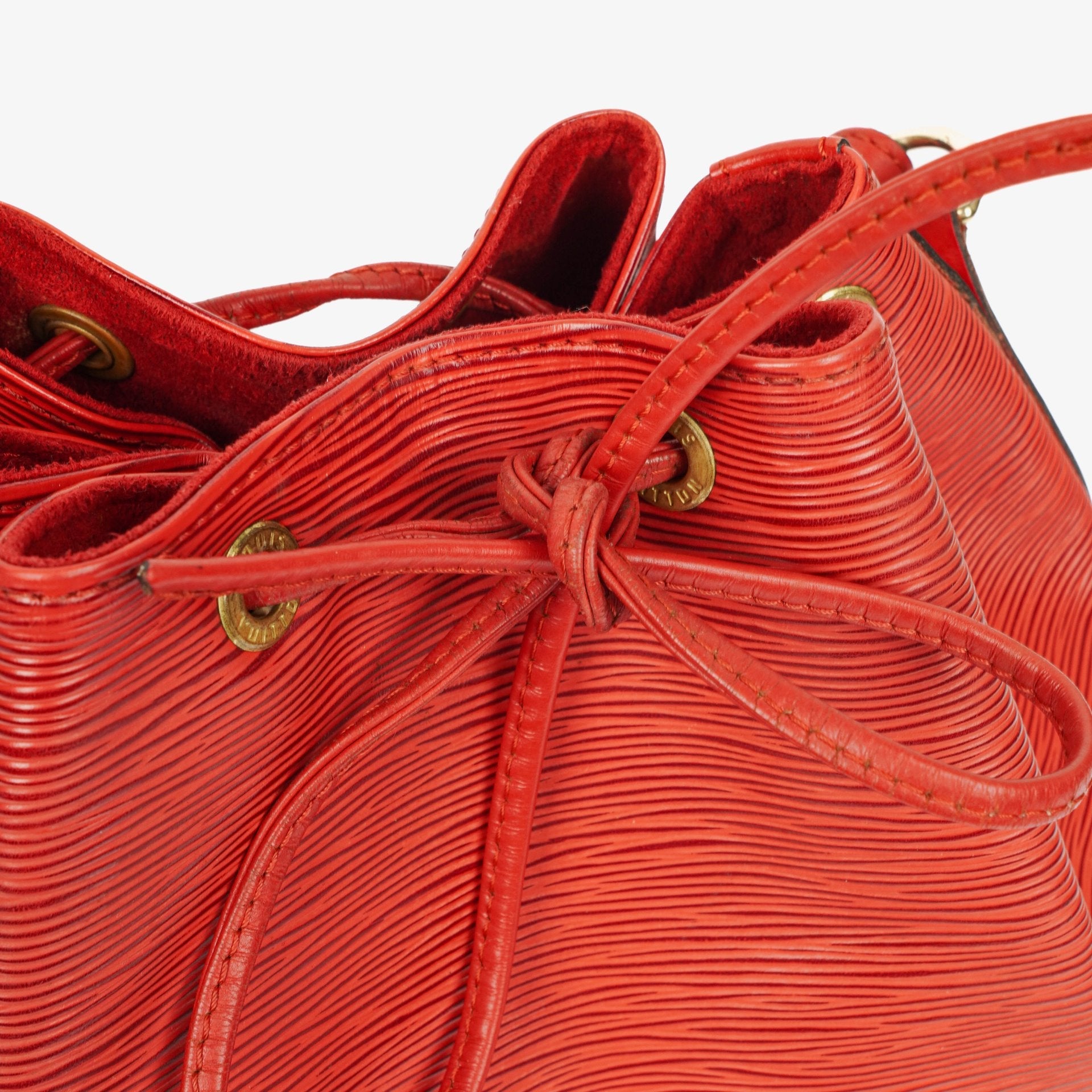 Louis Vuitton Noé Grande GM Schultertasche aus rotem Epi-Leder