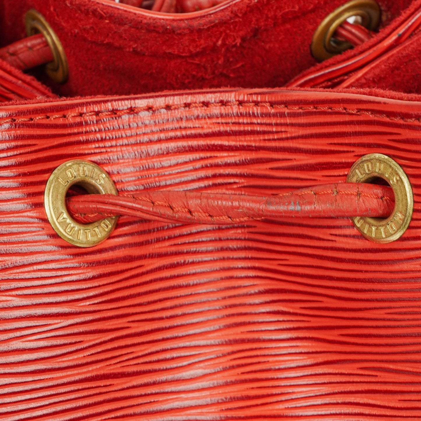 Louis Vuitton Noé Grande GM Schultertasche aus rotem Epi-Leder