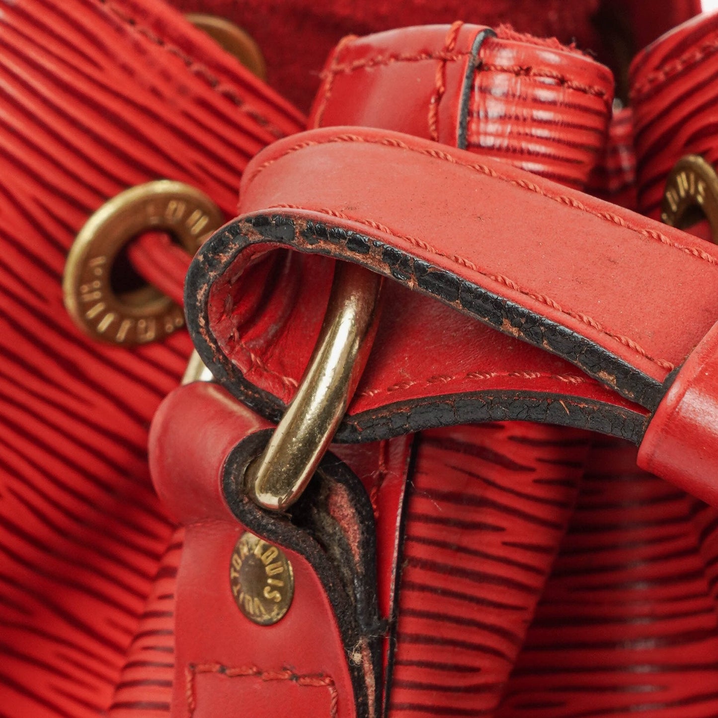 Louis Vuitton Noé Grande GM Schultertasche aus rotem Epi-Leder