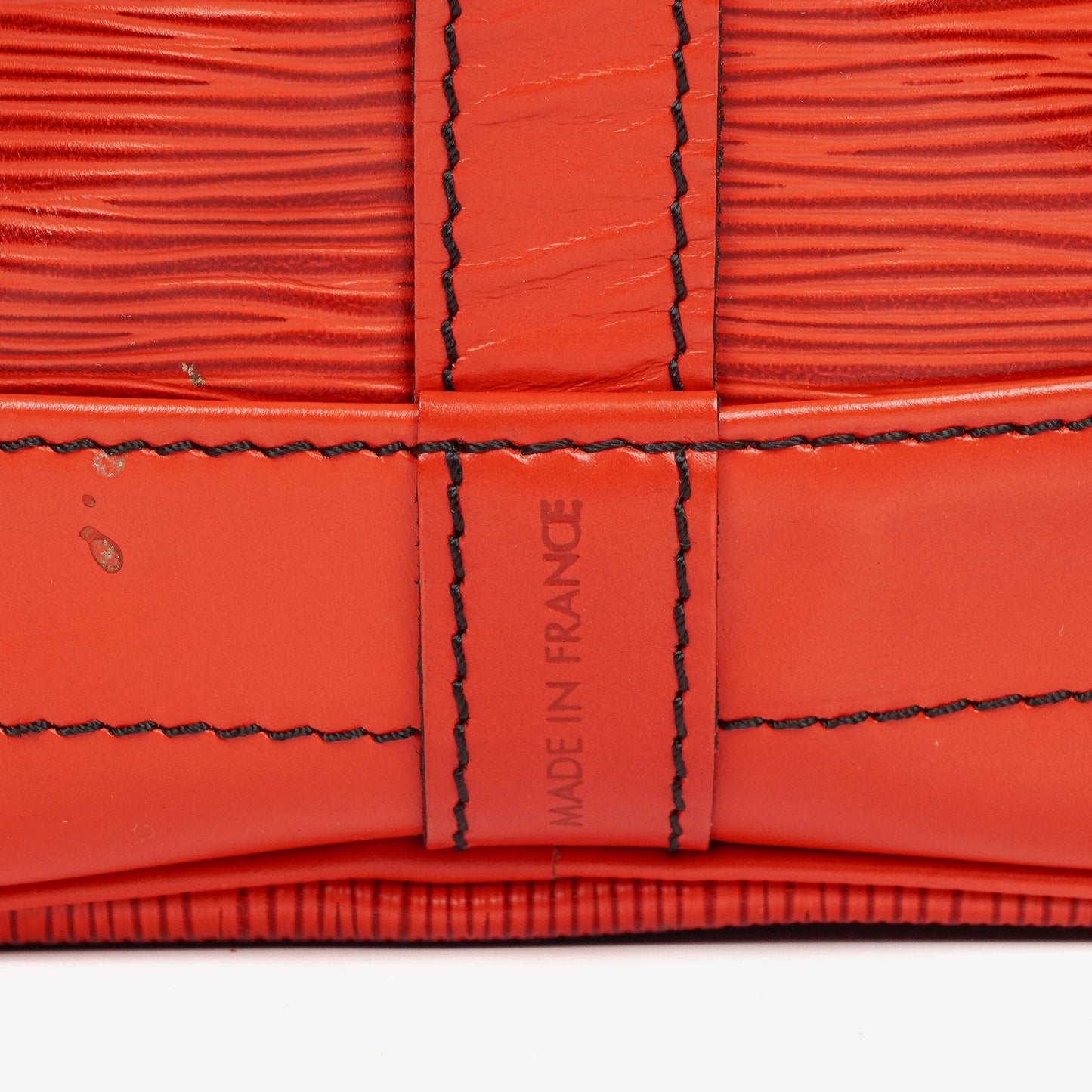 Louis Vuitton Noe Grande GM Schultertasche aus rotem Epi Leder
